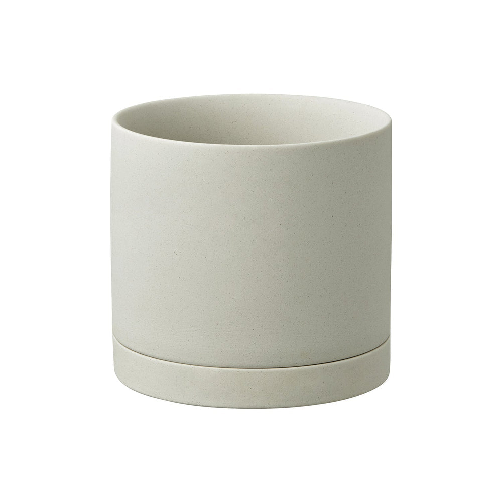 Porcelain Pot