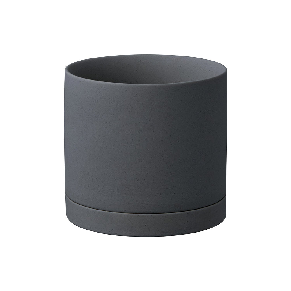 Porcelain Pot