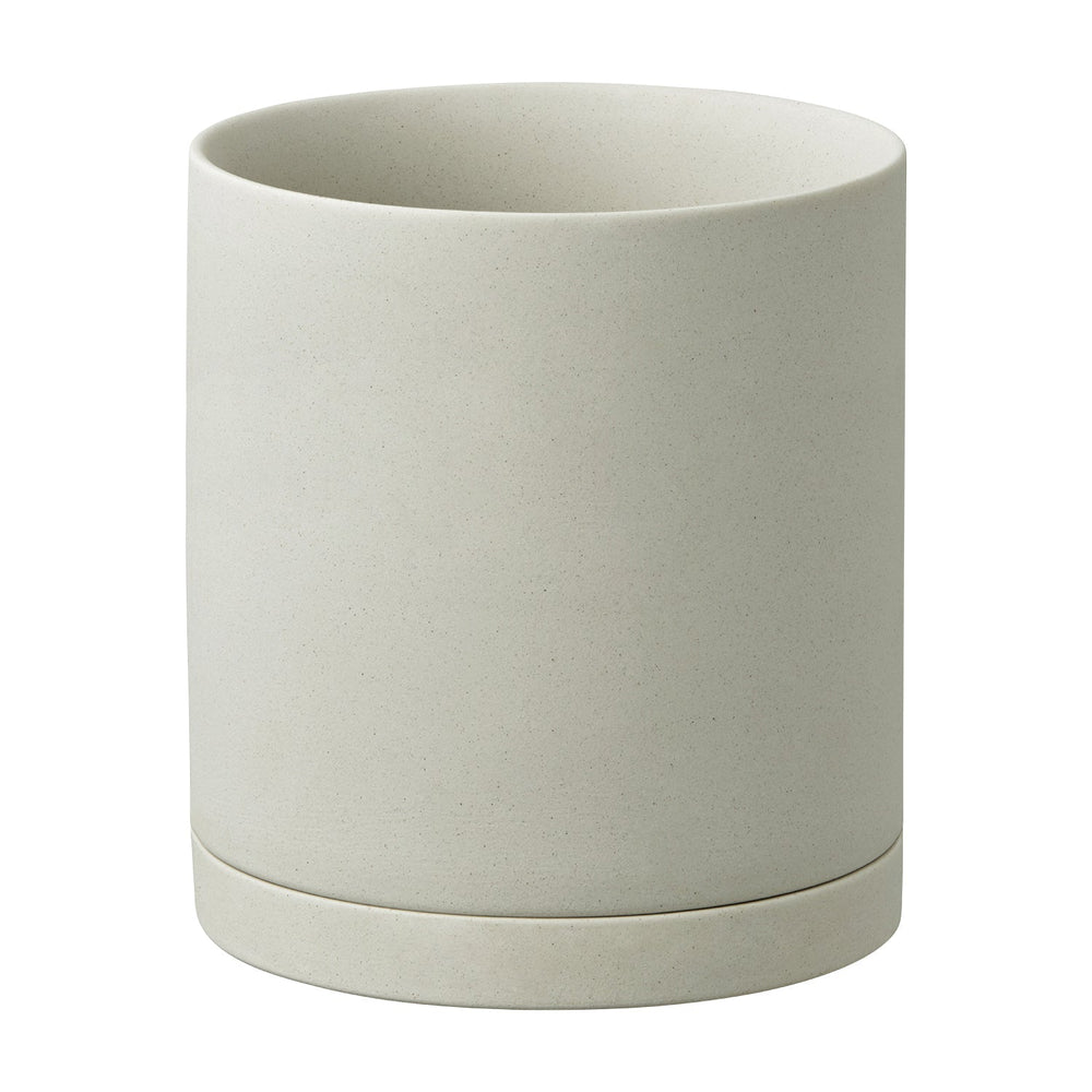 Porcelain Pot
